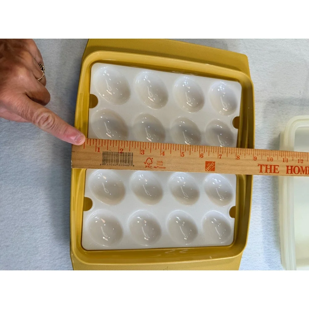 Vintage Tupperware Deviled Egg Keeper Carrier Tray Yellow 16 Egg Serving Set